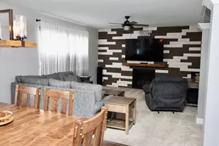 10052 Pearwood Dr, Saint John, IN 46373 - Photo 11