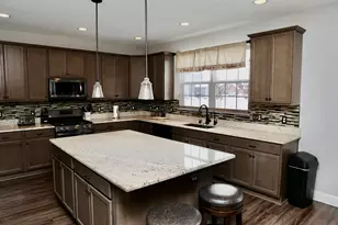 10052 Pearwood Dr, Saint John, IN 46373 - Photo 13