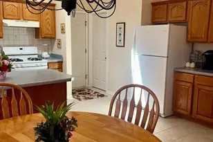 1649 Redbud Dr, Hobart, IN 46342 - Photo 5