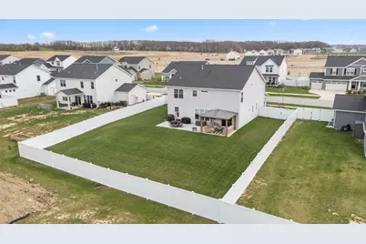 213 Grandale Drive, Valparaiso, IN 46385 - Photo 7