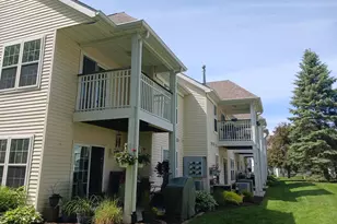 2908 Foggy Glen Dr, Valparaiso, IN 46385 - Photo 3