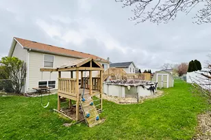 12375 Tippecanoe Pl, Crown Point, IN 46307 - Photo 3