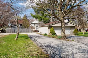 310 E Lincoln St, Kentland, IN 47951 - Photo 3