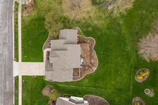 3204 Clairborne Crossing, Valparaiso, IN 46385 - Photo 3