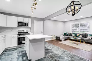 3146 Marion St, Hobart, IN 46342 - Photo 7