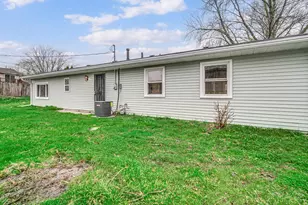 3146 Marion St, Hobart, IN 46342 - Photo 15