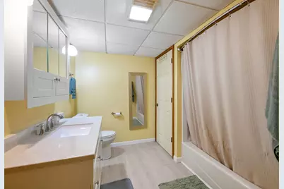 1305 Indiana Avenue, La Porte, IN 46350 - Photo 23