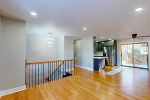 1033 E 51st Pl, Gary, IN 46409 - Photo 3