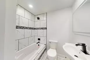 1033 E 51st Pl, Gary, IN 46409 - Photo 21