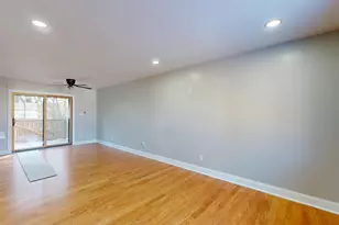 1033 E 51st Pl, Gary, IN 46409 - Photo 5