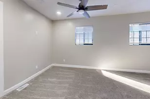 1033 E 51st Pl, Gary, IN 46409 - Photo 23