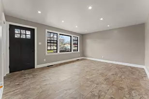 611 Old Forge Rd, Valparaiso, IN 46385 - Photo 5