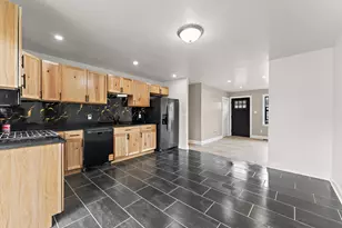 611 Old Forge Rd, Valparaiso, IN 46385 - Photo 7