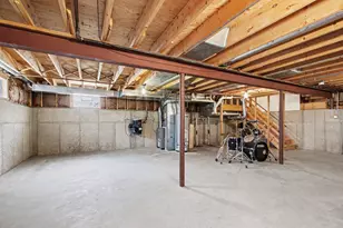 9241 Monix Dr, Saint John, IN 46373 - Photo 15