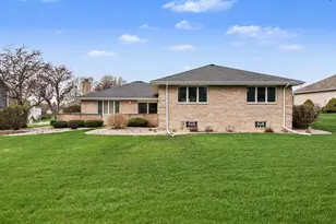 9241 Monix Dr, Saint John, IN 46373 - Photo 17