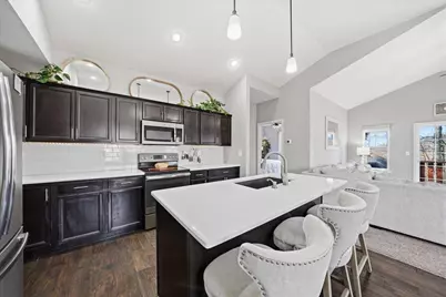 615 Hatch Lake Parkway, Valparaiso, IN 46385 - Photo 5