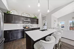 615 Hatch Lake Pkwy, Valparaiso, IN 46385 - Photo 5