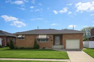 7421 Arkansas Ave, Hammond, IN 46323 - Photo 1