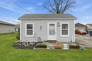 2623 Hart Rd, Highland, IN 46322 - Photo 1