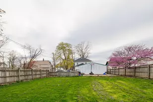 521 N McKinley Ave, Rensselaer, IN 47978 - Photo 9