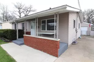 629 Superior St, Michigan City, IN 46360 - Photo 3