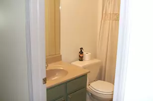 823 Daisy Cir NE, Demotte, IN 46310 - Photo 5