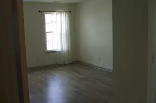 823 Daisy Cir NE, Demotte, IN 46310 - Photo 7