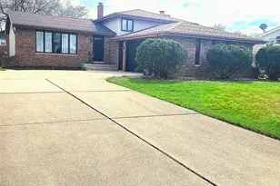 939 Devonshire Ln, Dyer, IN 46311 - Photo 3