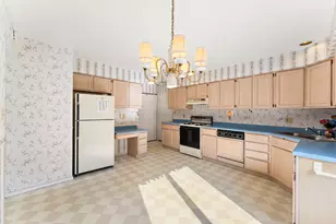 823 Spruce Ln, Schererville, IN 46375 - Photo 9