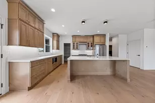 9523 Hook St, Highland, IN 46322 - Photo 11