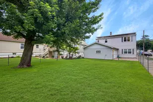 2347 New York Ave, Whiting, IN 46394 - Photo 3