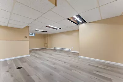 217 W 40th Place, Griffith, IN 46319 - Photo 17