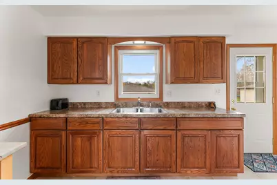 217 W 40th Place, Griffith, IN 46319 - Photo 7