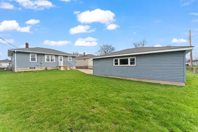 217 W 40th Place, Griffith, IN 46319 - Photo 23