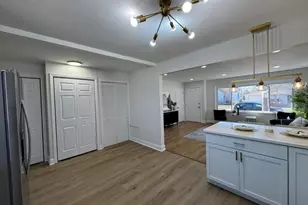 6637 S McCook Ave, Hammond, IN 46323 - Photo 9