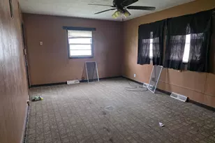 437 Fairmount Rd, Kingsford Heights, IN 46346 - Photo 3