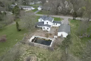 2402 Linda Rd, Valparaiso, IN 46383 - Photo 41