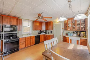 2402 Linda Rd, Valparaiso, IN 46383 - Photo 7
