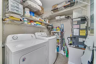 545 N Oakwood St, Griffith, IN 46319 - Photo 15