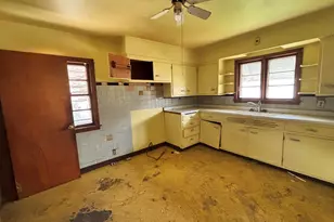 973 Williams St, Gary, IN 46404 - Photo 5