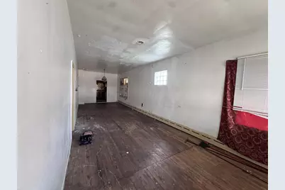 4833 McCook Avenue, East Chicago, IN 46312 - Photo 5