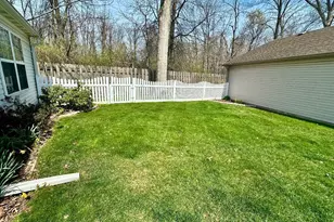 341 Brown Ct, Chesterton, IN 46304 - Photo 3
