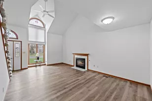 1361 W 94th Ct, Crown Point, IN 46307 - Photo 5