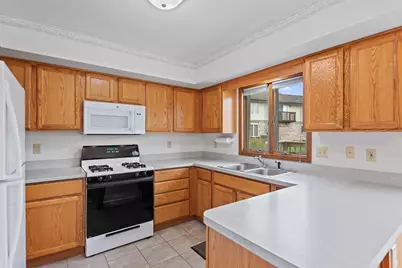 1361 W 94th Court, Crown Point, IN 46307 - Photo 9