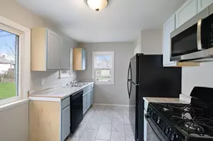 4327 Vermont Ct, Gary, IN 46409 - Photo 7