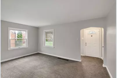 4327 Vermont Court, Gary, IN 46409 - Photo 5