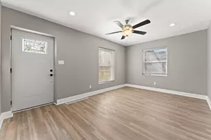 700 Ralston St, Gary, IN 46406 - Photo 7