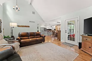 601 Eastwood Dr, Kouts, IN 46347 - Photo 5