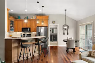 82 Scotscraig Dr, Valparaiso, IN 46385 - Photo 15