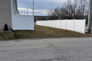 925 Paula Ct, Hobart, IN 46342 - Photo 31